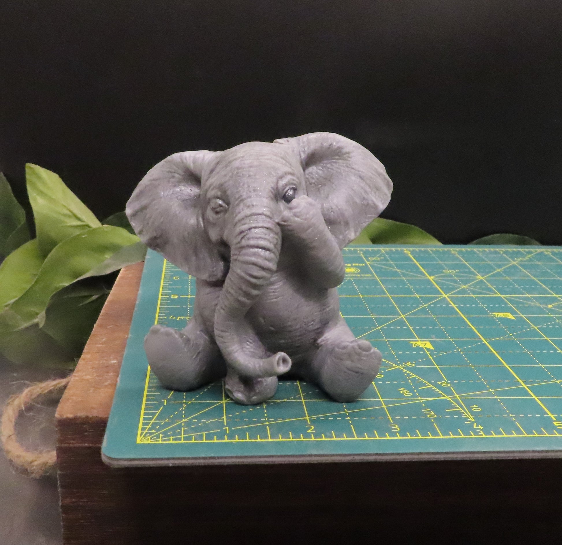 See no evil elephant size