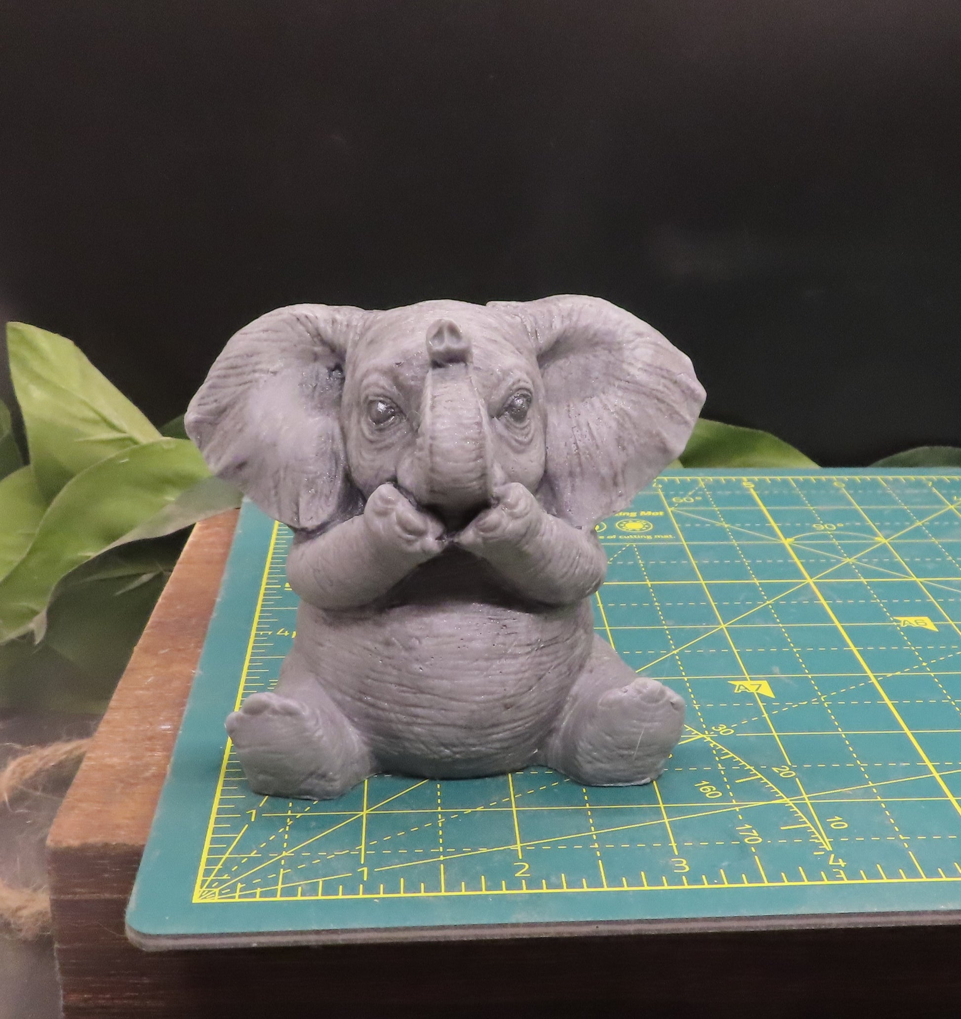 Speak no evil elephant size