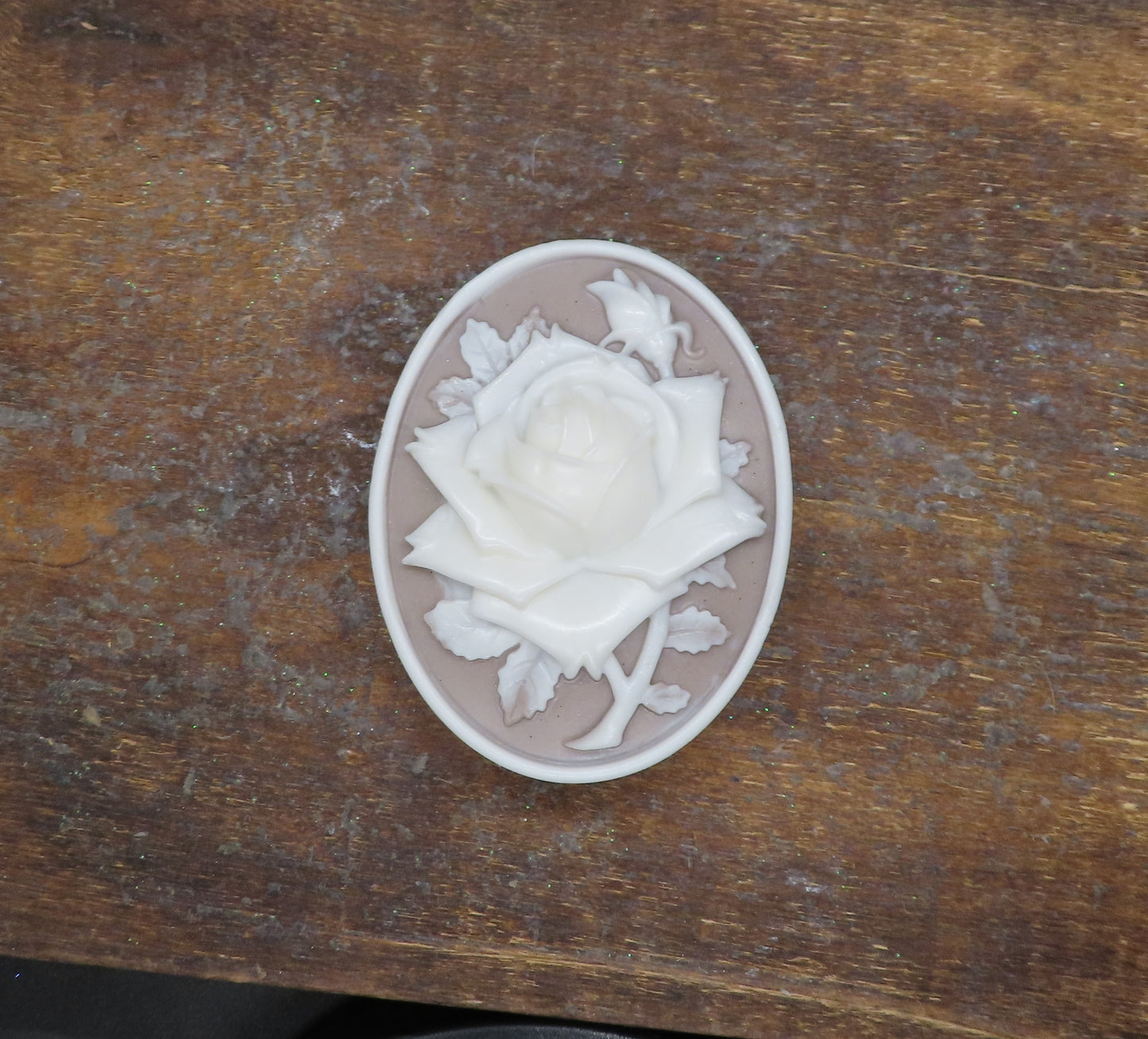 white on brown cameo rose hand soap