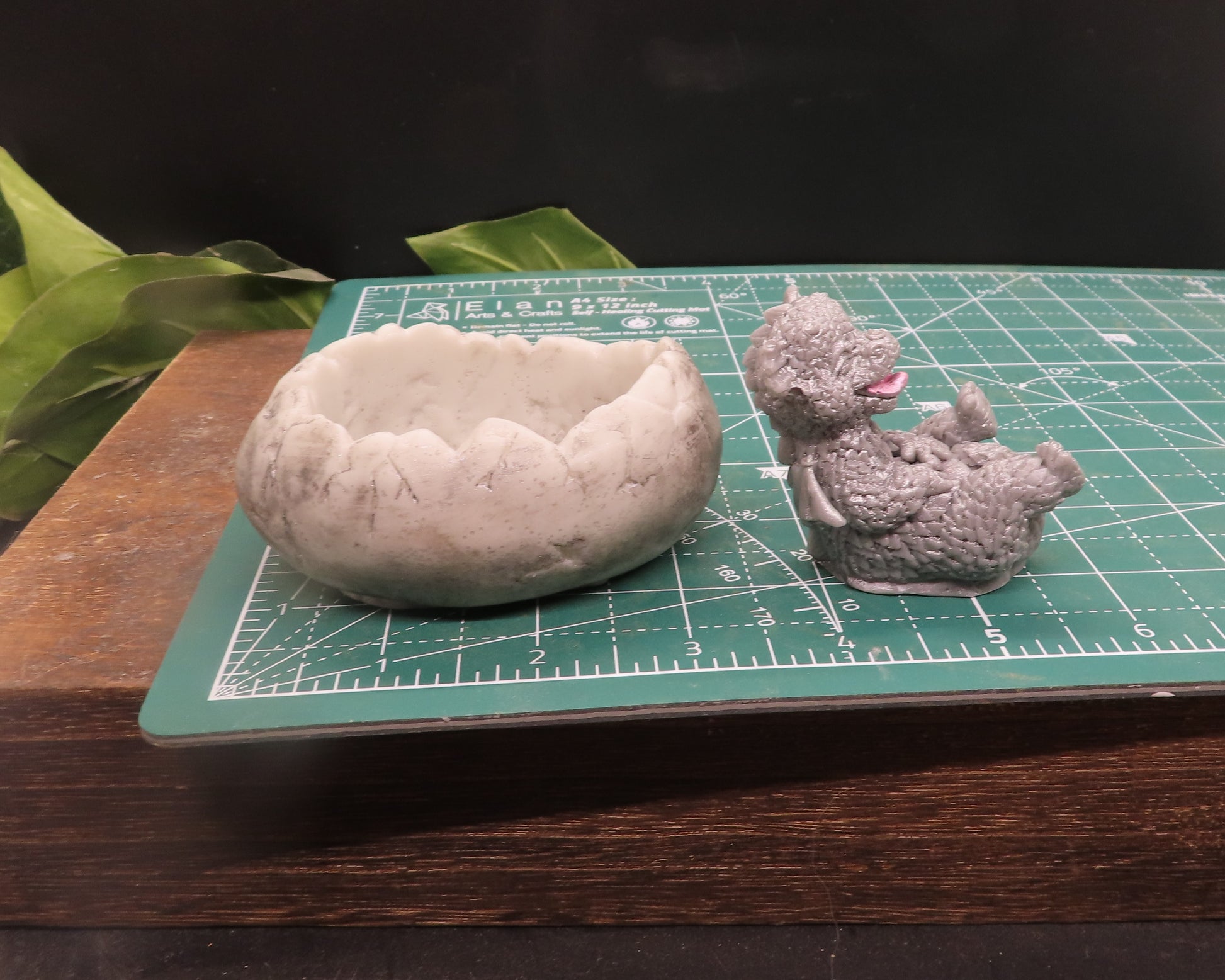 Gifts for Dragon Lovers.  Egg measures approximately 3.7 inches by 1.5 inches.  Baby dragon measures approzimately 2.5 x 1 inch. 