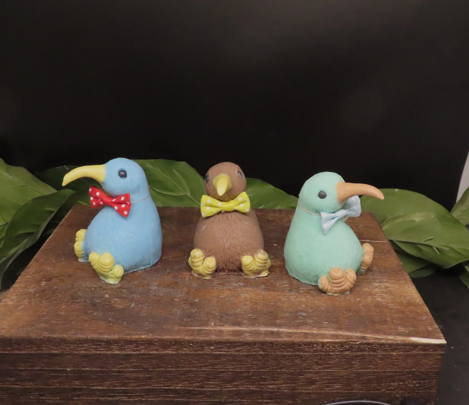 Kiwi Bird goat milk soap bath bar
